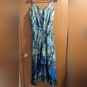 Beautiful abstract print hi-low dress